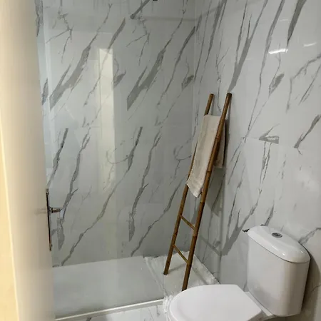 2 Etoiles A Pour 4 Personnes Apartman *