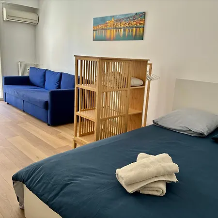 2 Etoiles A Pour 4 Personnes * Menton