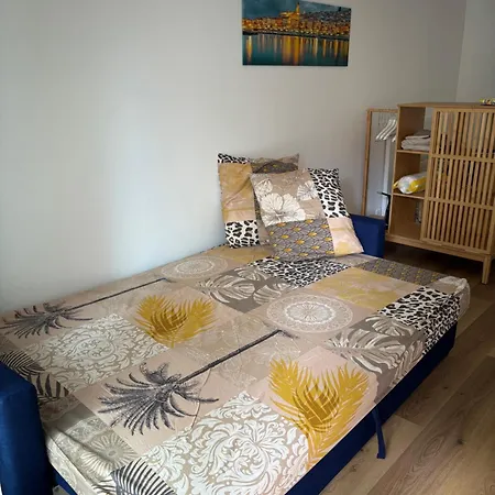 2 Etoiles A Pour 4 Personnes * Menton