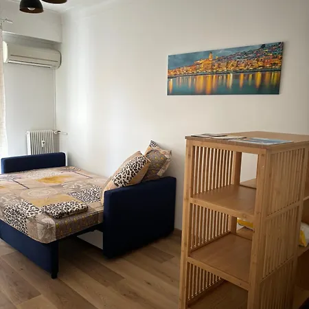 2 Etoiles A Pour 4 Personnes Apartament Mentona