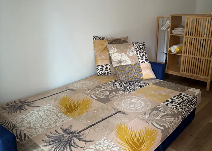 2 Etoiles A Pour 4 Personnes * Menton